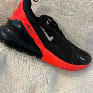 Nike AirMax 270